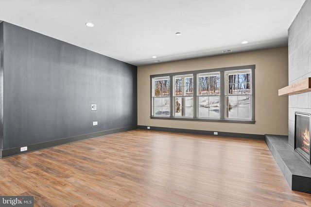 395 QUIET CREEK DR, Gettysburg, PA 17325