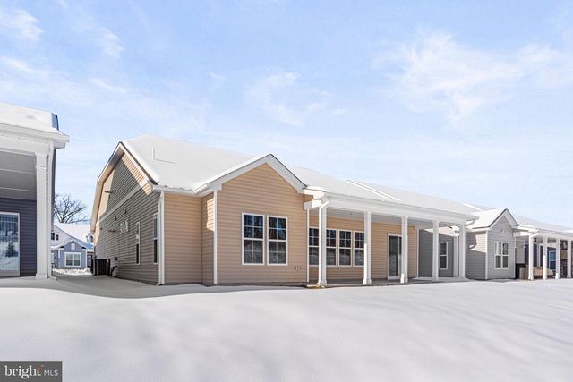 395 QUIET CREEK DR, Gettysburg, PA 17325