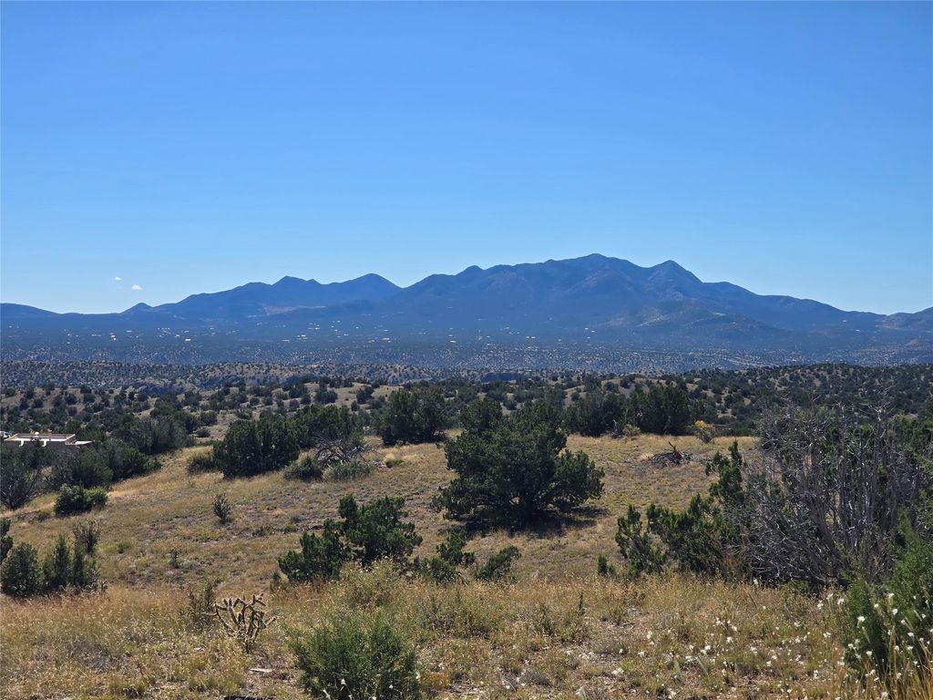 20 Bonanza, Santa Fe, NM 87508