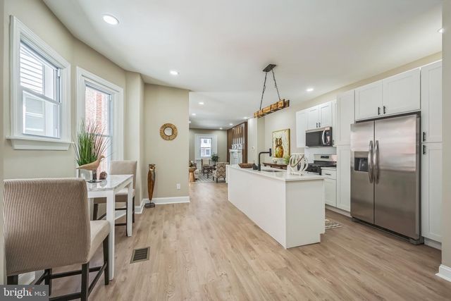 1220 S 52ND ST, Philadelphia, PA 19143