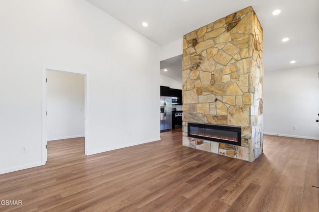 203 Granite Drive, Sevierville, TN 37876
