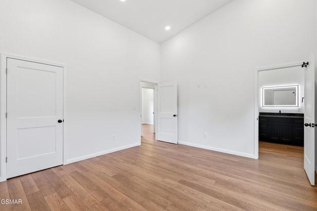 203 Granite Drive, Sevierville, TN 37876