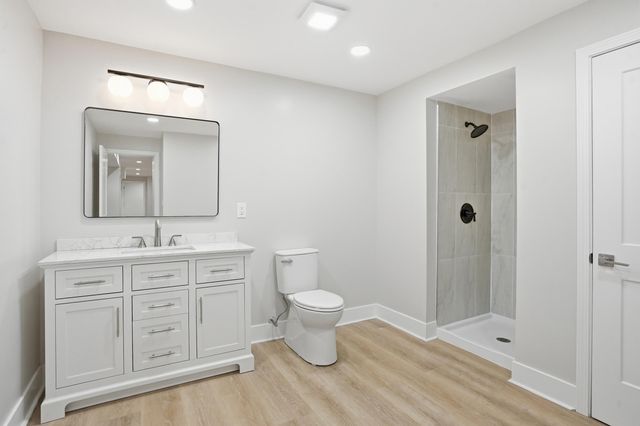 10043 Twin Creek Boulevard, Munster, IN 46321