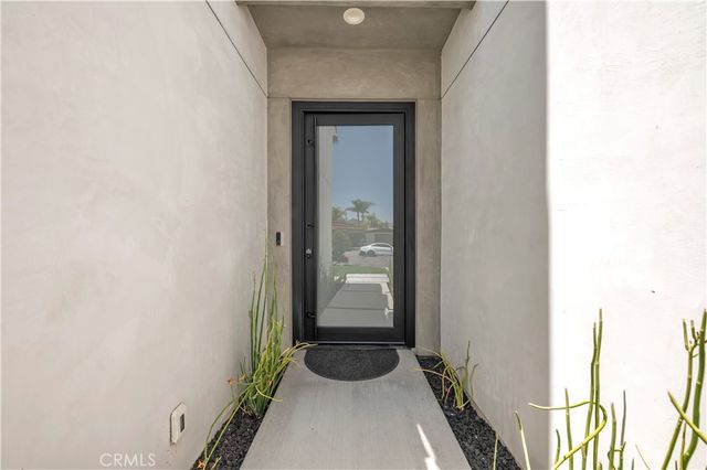 30327 Sea Horse, Canyon Lake, CA 92587