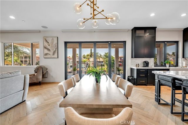 30327 Sea Horse, Canyon Lake, CA 92587