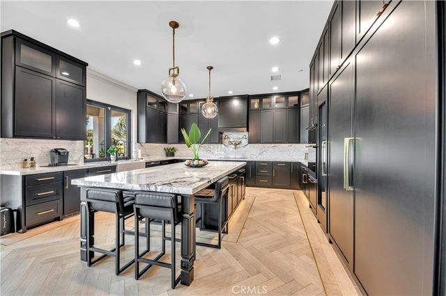 30327 Sea Horse, Canyon Lake, CA 92587
