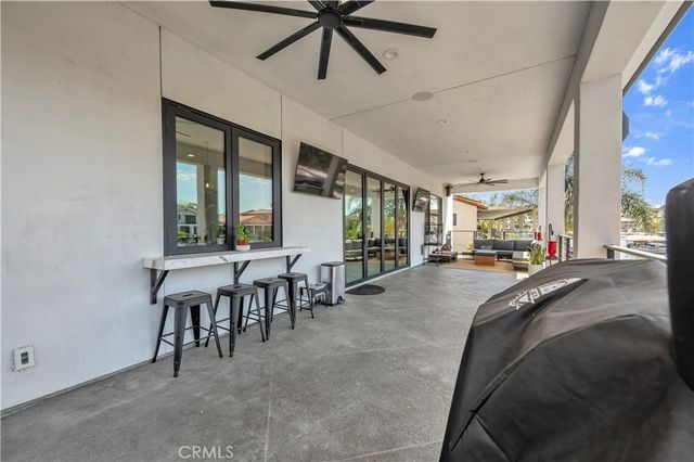 30327 Sea Horse, Canyon Lake, CA 92587