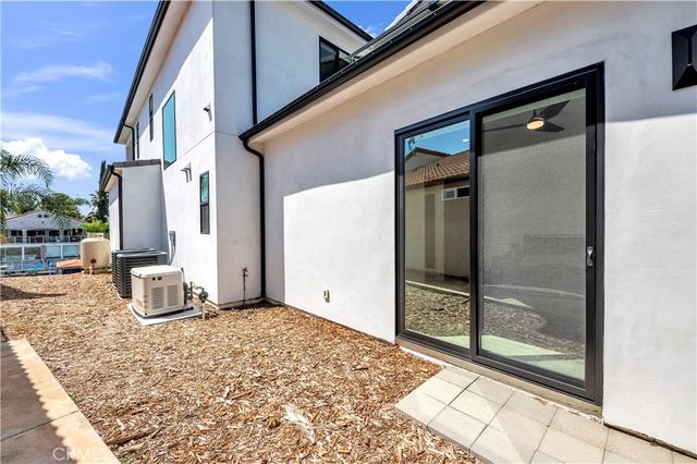30327 Sea Horse, Canyon Lake, CA 92587