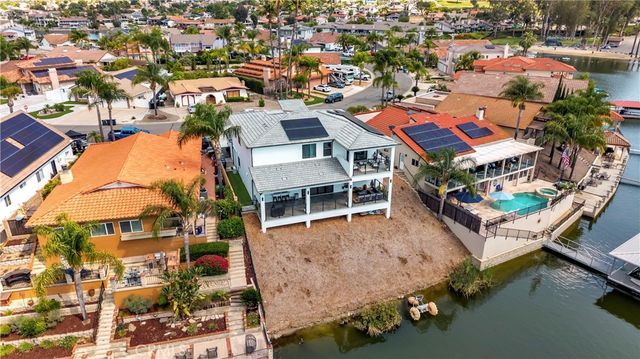 30327 Sea Horse, Canyon Lake, CA 92587
