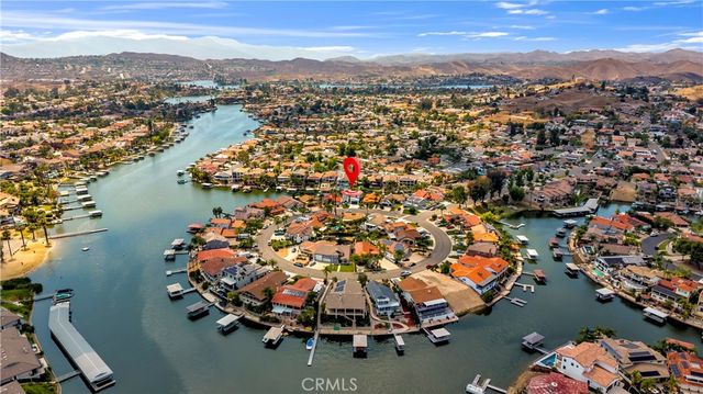 30327 Sea Horse, Canyon Lake, CA 92587