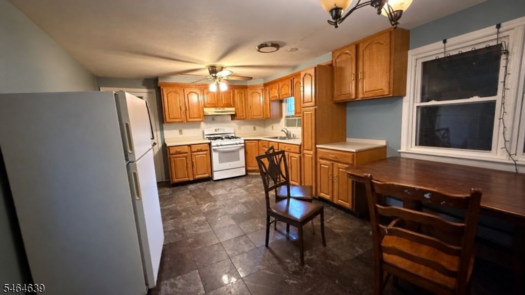 640 E Front St, Plainfield City, NJ 07060 — photo 4