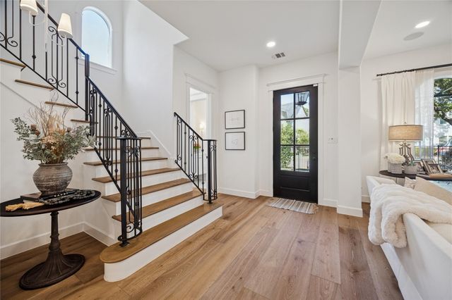 2031 Sheridan Street A, Houston, TX 77030