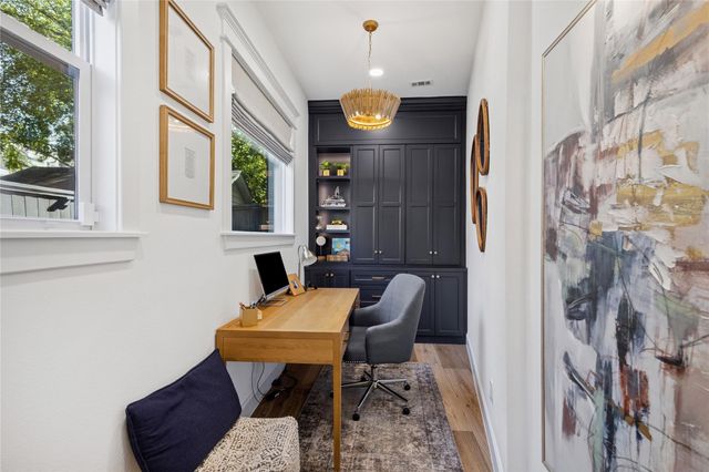 2031 Sheridan Street A, Houston, TX 77030