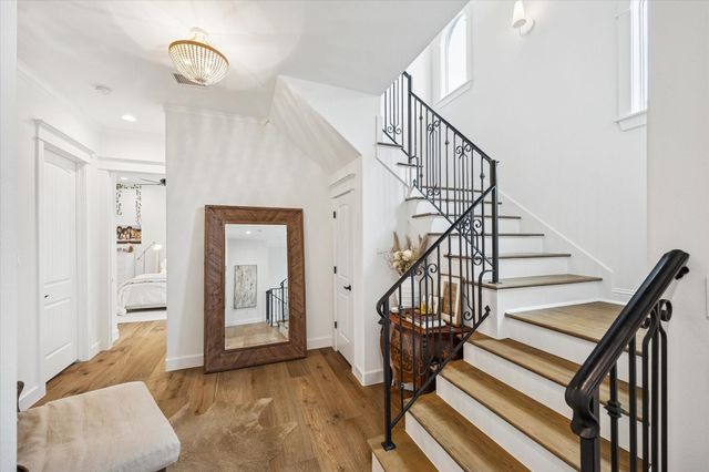 2031 Sheridan Street A, Houston, TX 77030