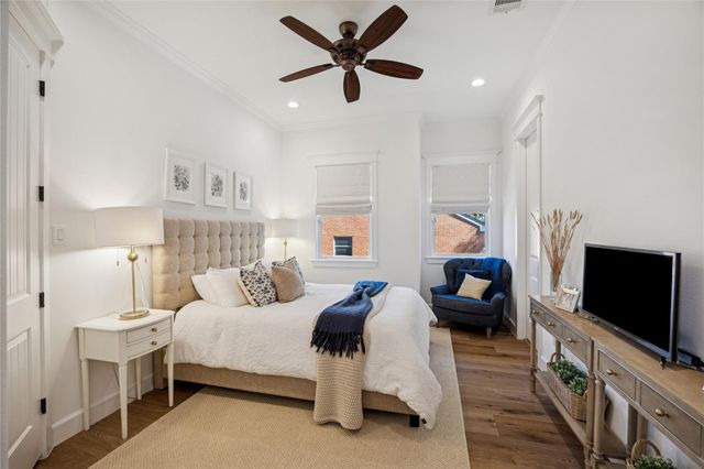 2031 Sheridan Street A, Houston, TX 77030