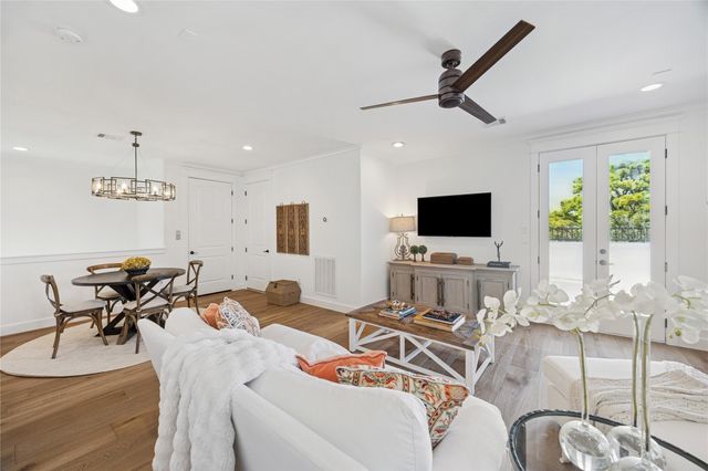 2031 Sheridan Street A, Houston, TX 77030