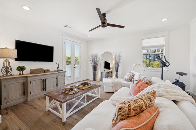 2031 Sheridan Street A, Houston, TX 77030