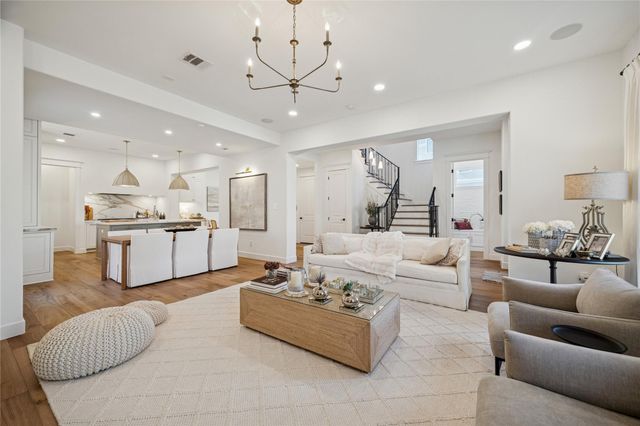 2031 Sheridan Street A, Houston, TX 77030