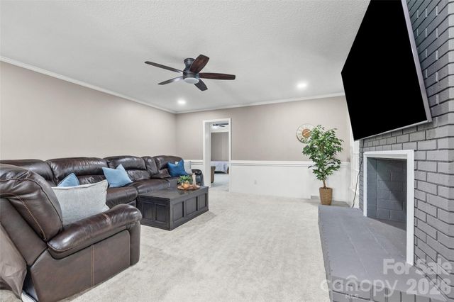 10500 Doylestown Road, Matthews, NC 28105