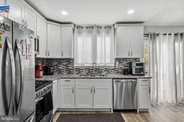 239 BOYER AVE, West Berlin, NJ 08091