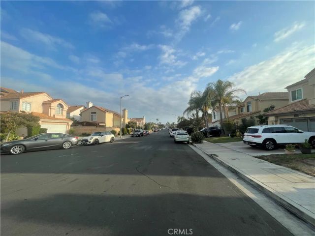 7547 Bellingham, North Hollywood, CA 91605