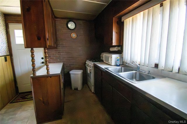 2415 Gale Avenue, Baldwin, NY 11510