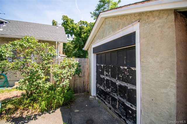2415 Gale Avenue, Baldwin, NY 11510