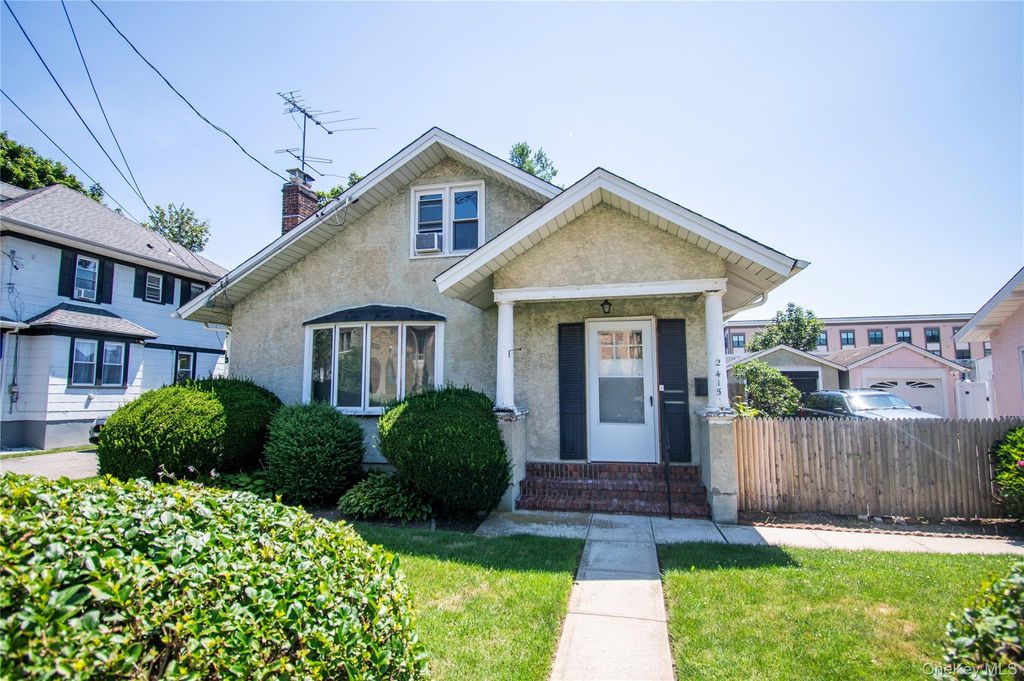 2415 Gale Avenue, Baldwin, NY 11510