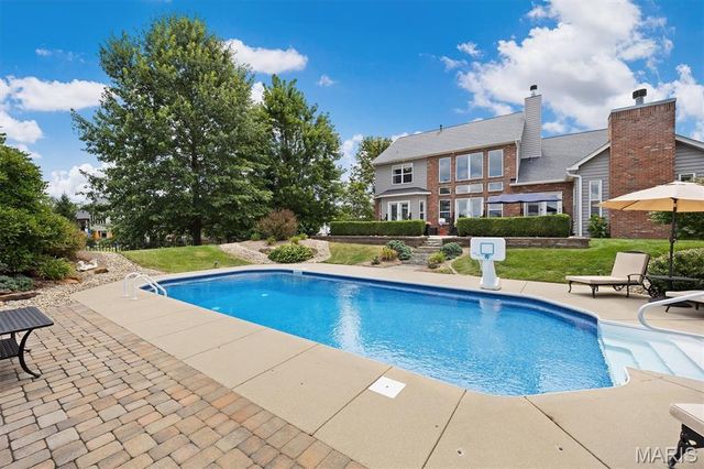3534 S Arbor Lake Drive, Edwardsville, IL 62025