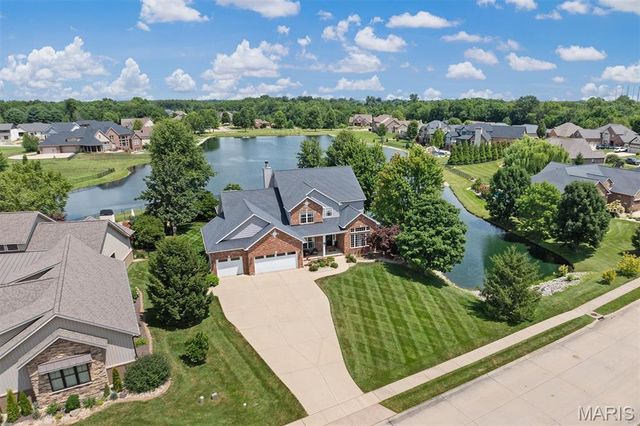 3534 S Arbor Lake Drive, Edwardsville, IL 62025