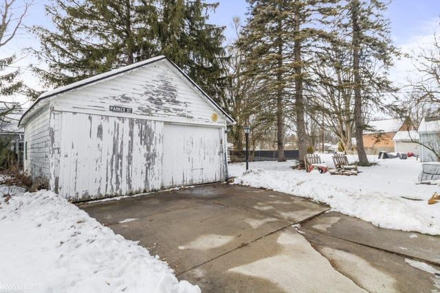69331 Parker Street, Richmond Twp, MI 48062