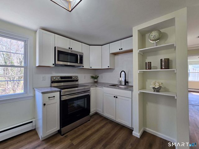 140 Willow Street, Cheshire, CT 06410