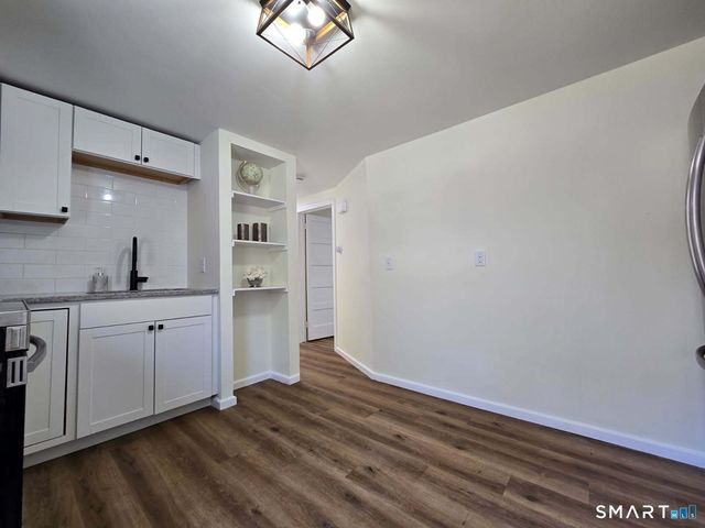 140 Willow Street, Cheshire, CT 06410