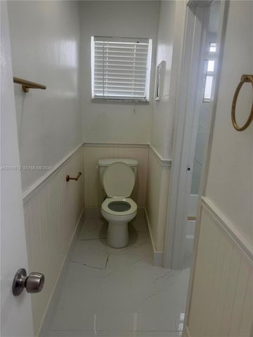 3700 NW 62nd Avenue 107, Virginia Gardens, FL 33166