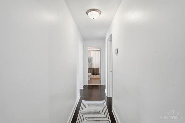 6136 Tahiti Drive, Cincinnati, OH 45224