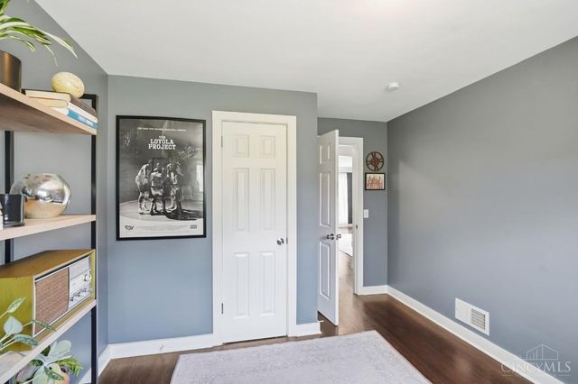 6136 Tahiti Drive, Cincinnati, OH 45224