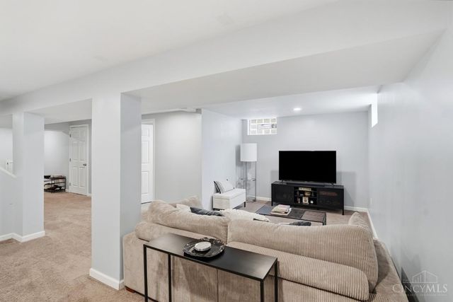 6136 Tahiti Drive, Cincinnati, OH 45224