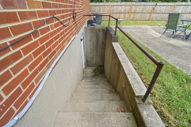6136 Tahiti Drive, Cincinnati, OH 45224