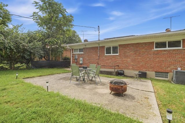 6136 Tahiti Drive, Cincinnati, OH 45224