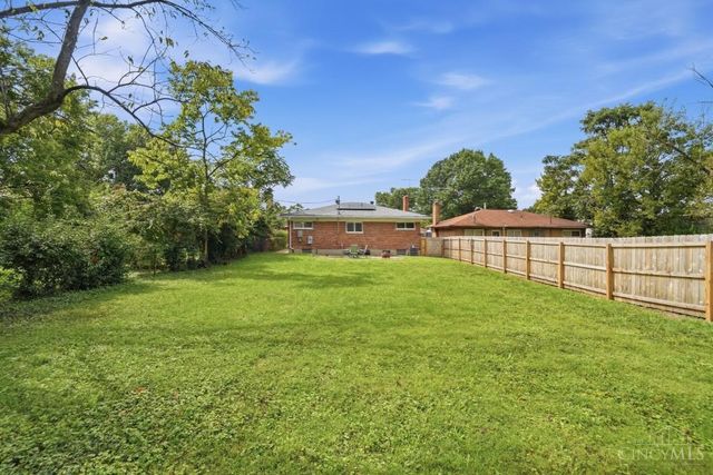 6136 Tahiti Drive, Cincinnati, OH 45224