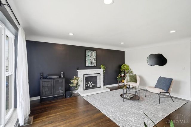 6136 Tahiti Drive, Cincinnati, OH 45224