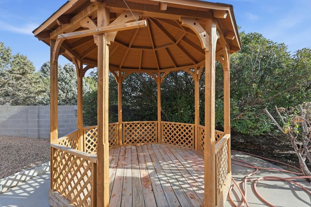 6021 Sonora Avenue NW, Albuquerque, NM 87120