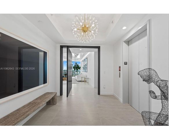 851 NE 1st Ave PH5212, Miami, FL 33132