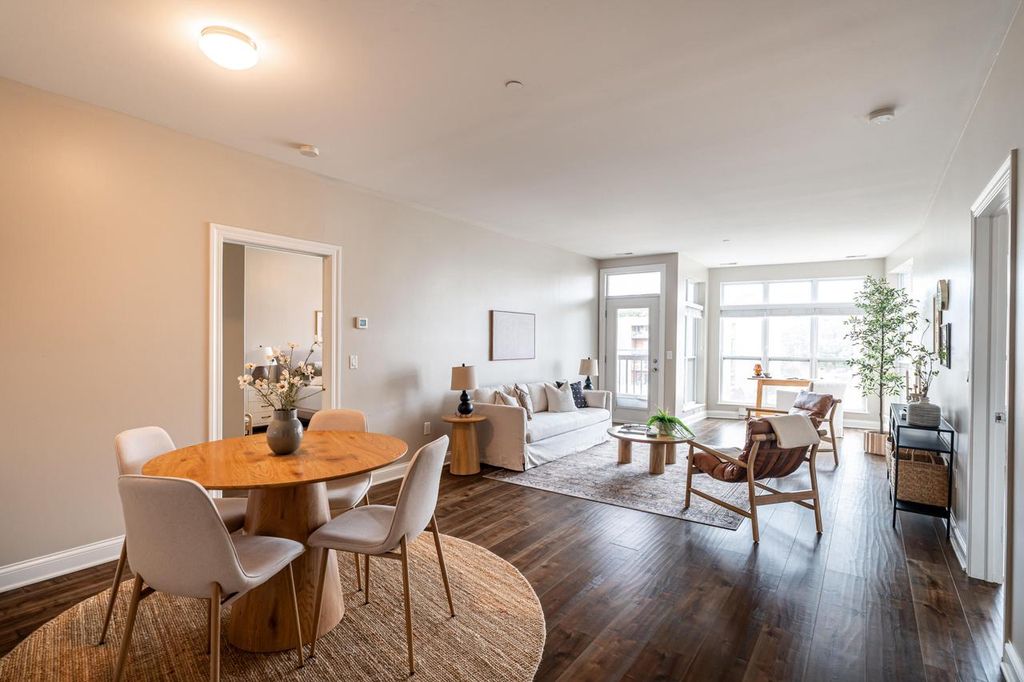 1915 N Water STREET #204, Milwaukee, WI 53202