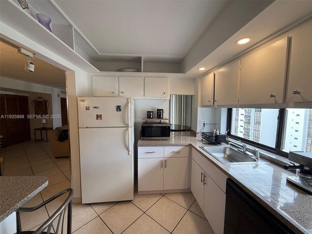 17011 N Bay Rd 1007, Sunny Isles Beach, FL 33160