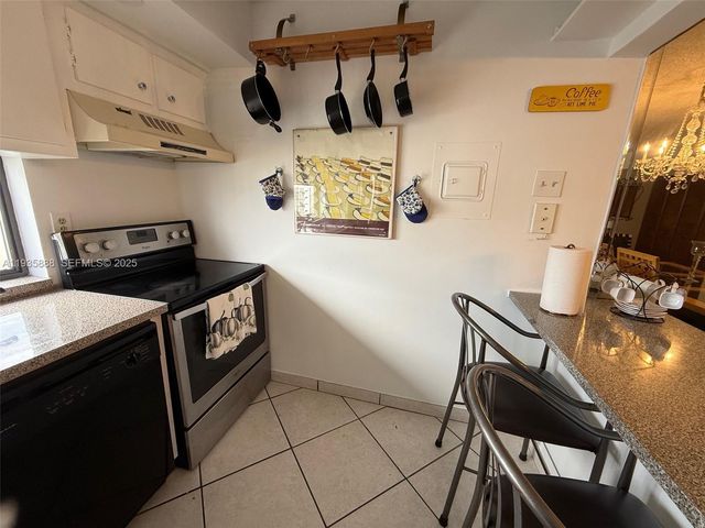 17011 N Bay Rd 1007, Sunny Isles Beach, FL 33160