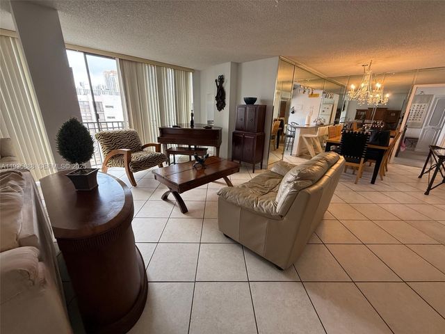 17011 N Bay Rd 1007, Sunny Isles Beach, FL 33160