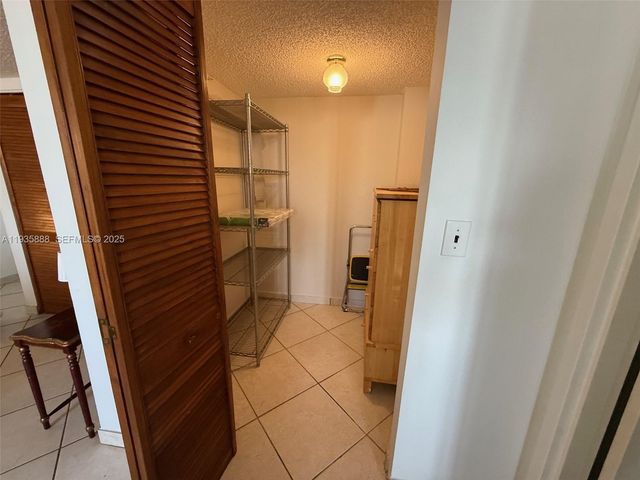 17011 N Bay Rd 1007, Sunny Isles Beach, FL 33160