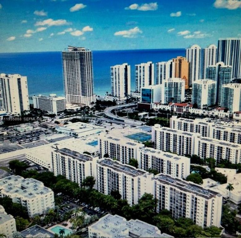 17011 N Bay Rd 1007, Sunny Isles Beach, FL 33160