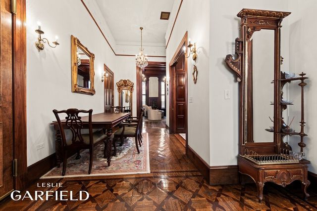 9 E 63RD Street, New York City, NY 10065